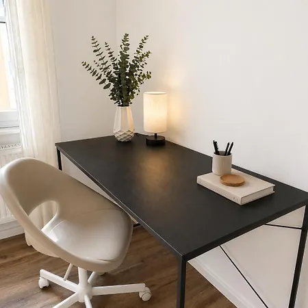 Premium Apartment Rent2Stay - Neu renoviert und zentral Apartment *